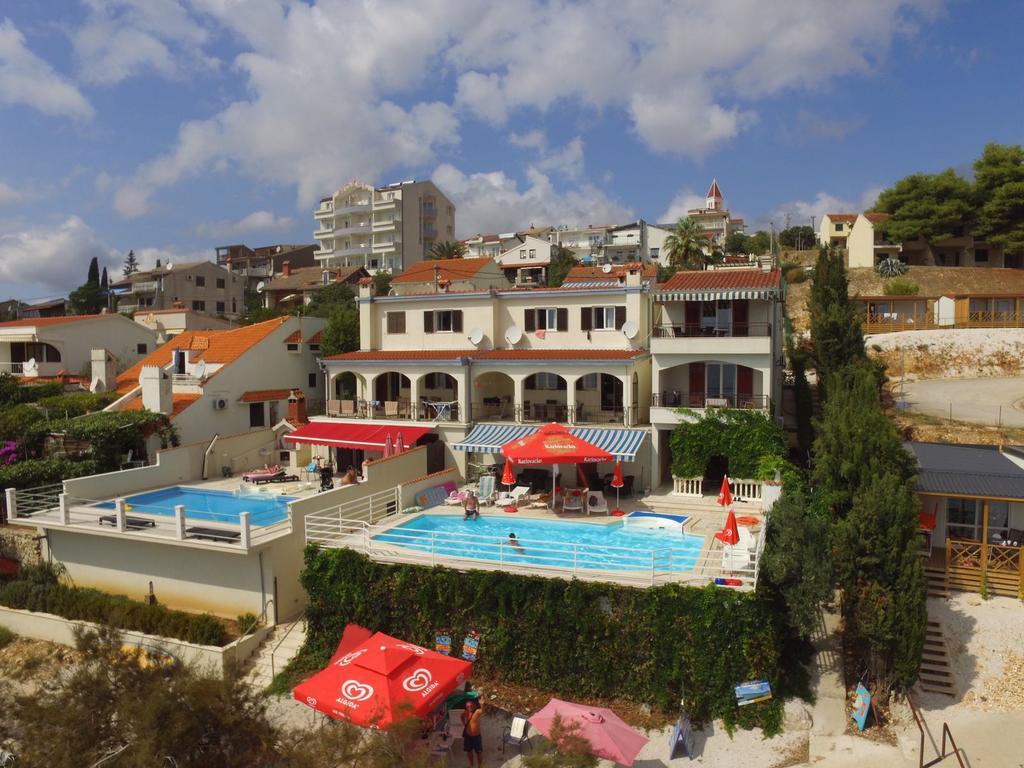 Apartments Villa Marija Seget Vranjica Exterior photo
